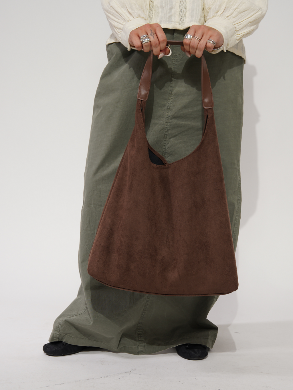 Classic Leather Tote for Daily Essentials