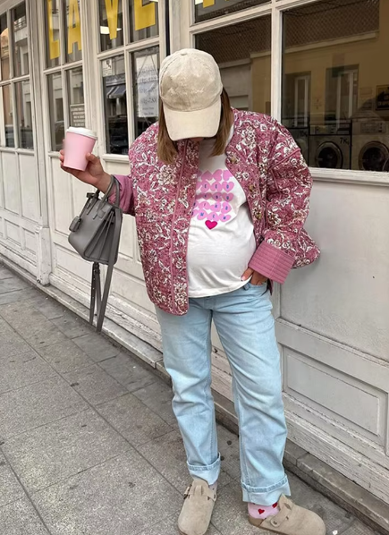 Women's Warm and Stylish Insulated Jacket for Fall and Winter