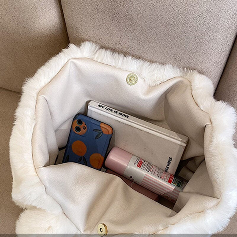 Dante Plush Handbag | Chic Winter Must-Have for Women